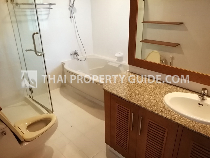 House with Shared Pool in Nichada Thani 