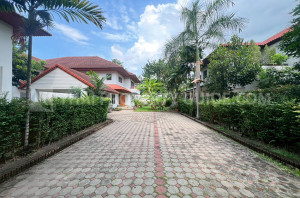House with Shared Pool in Nichada Thani 