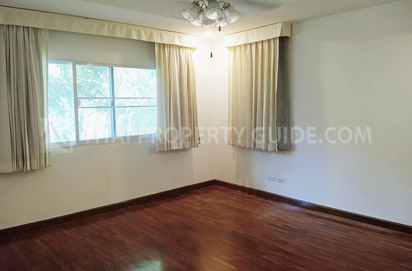 House with Shared Pool in Nichada Thani 