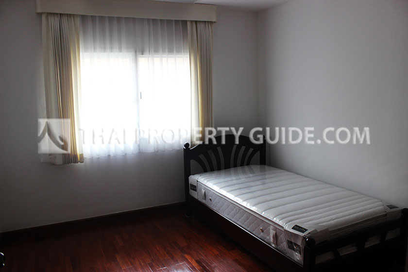 House with Shared Pool in Nichada Thani 