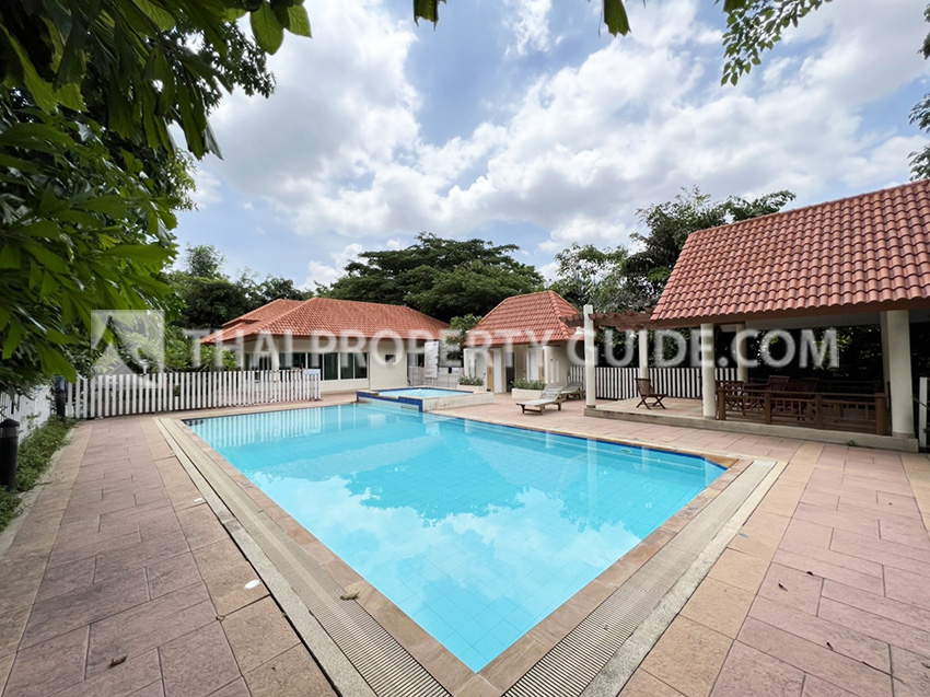 House with Shared Pool in Nichada Thani 