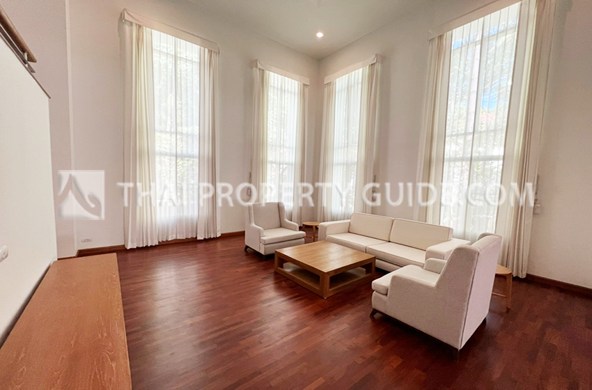 House with Shared Pool in Nichada Thani 