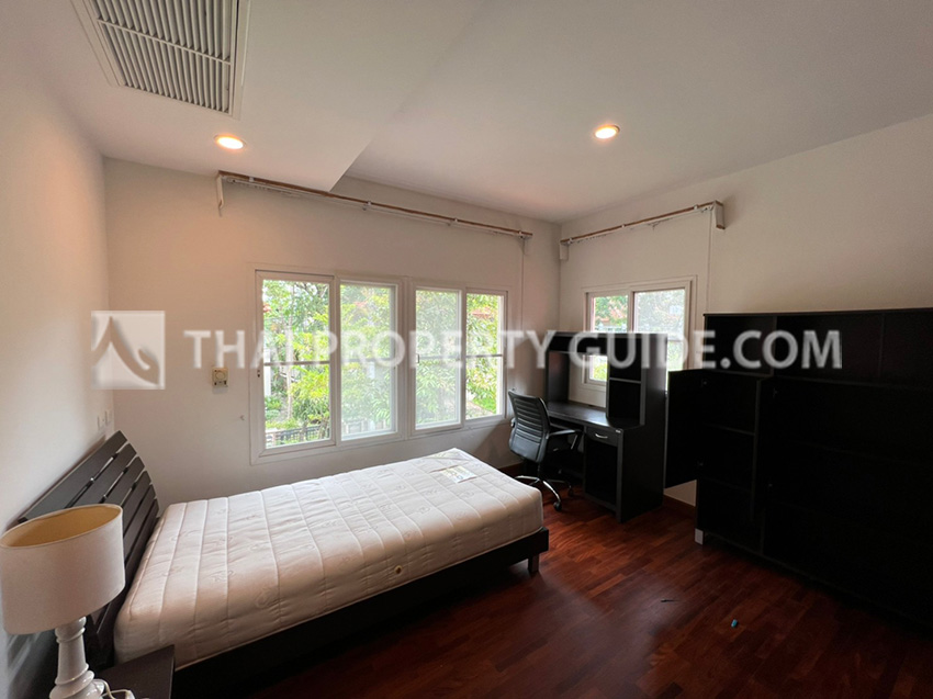 House with Shared Pool in Nichada Thani 