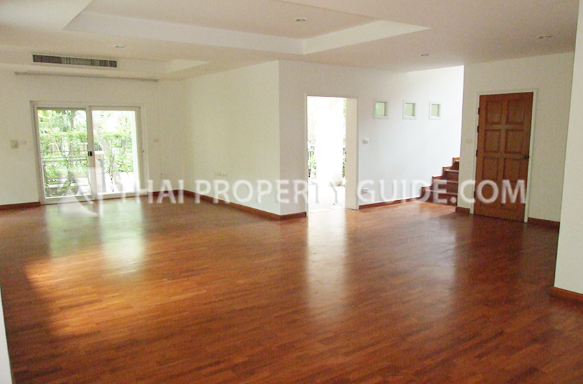 House with Shared Pool in Nichada Thani