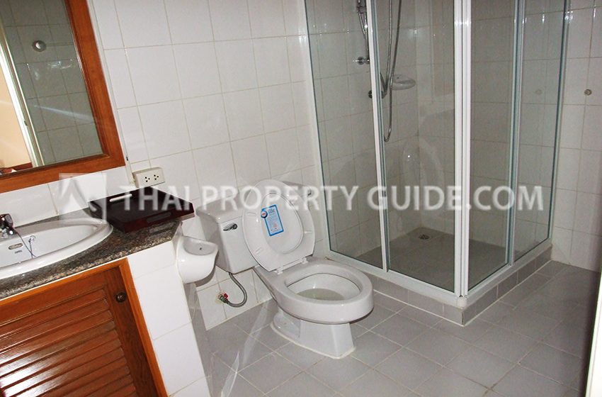 House with Shared Pool in Nichada Thani 