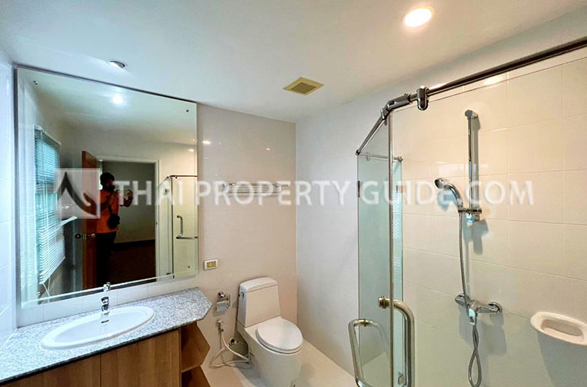 House with Shared Pool in Nichada Thani 