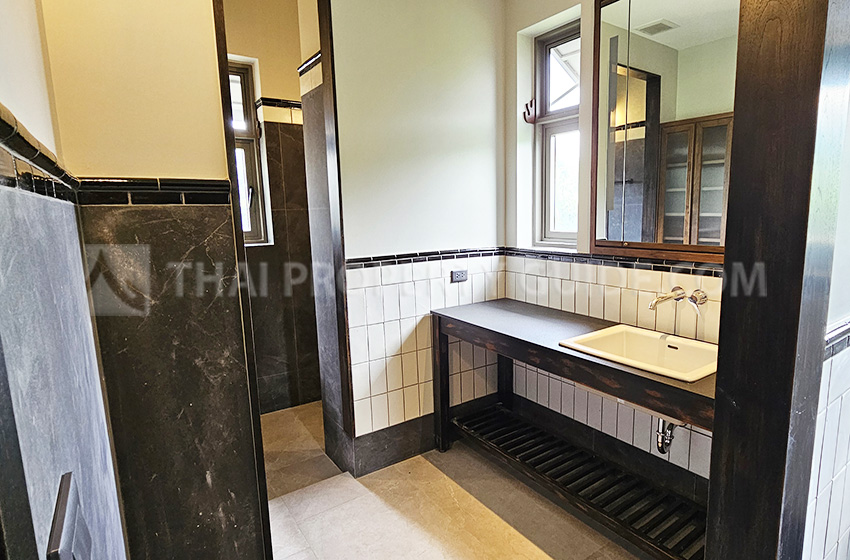 House with Shared Pool in Nichada Thani 