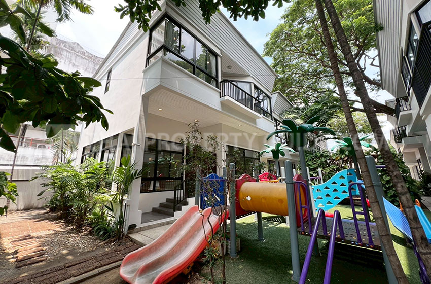 House with Shared Pool for rent in Sukhumvit