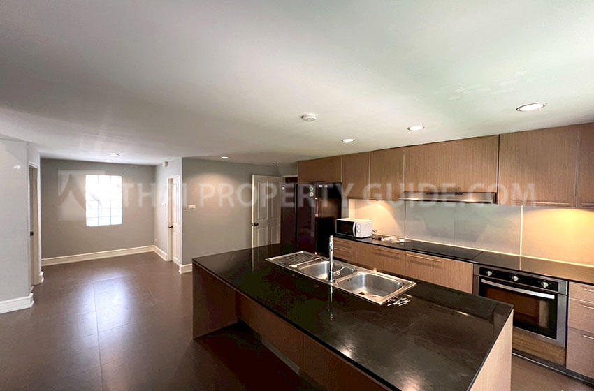 House with Shared Pool in Sukhumvit 
