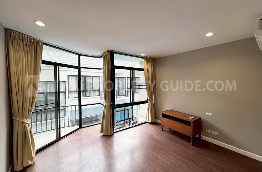 House with Shared Pool in Sukhumvit 