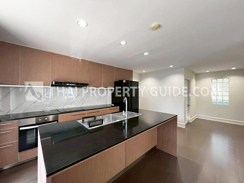 House with Shared Pool in Sukhumvit 