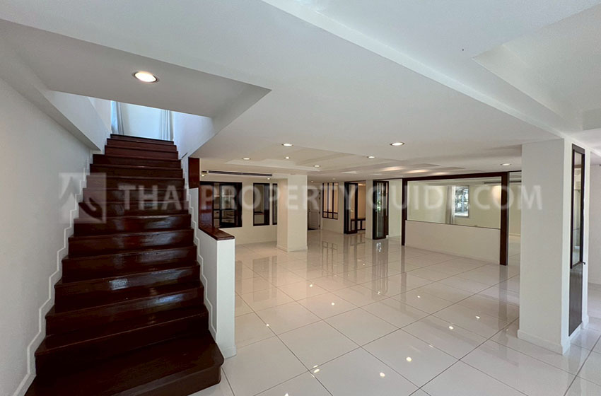 House with Shared Pool in Sukhumvit 