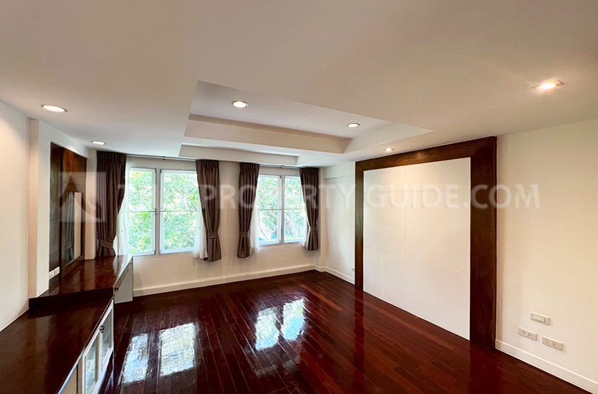 House with Shared Pool in Sukhumvit 