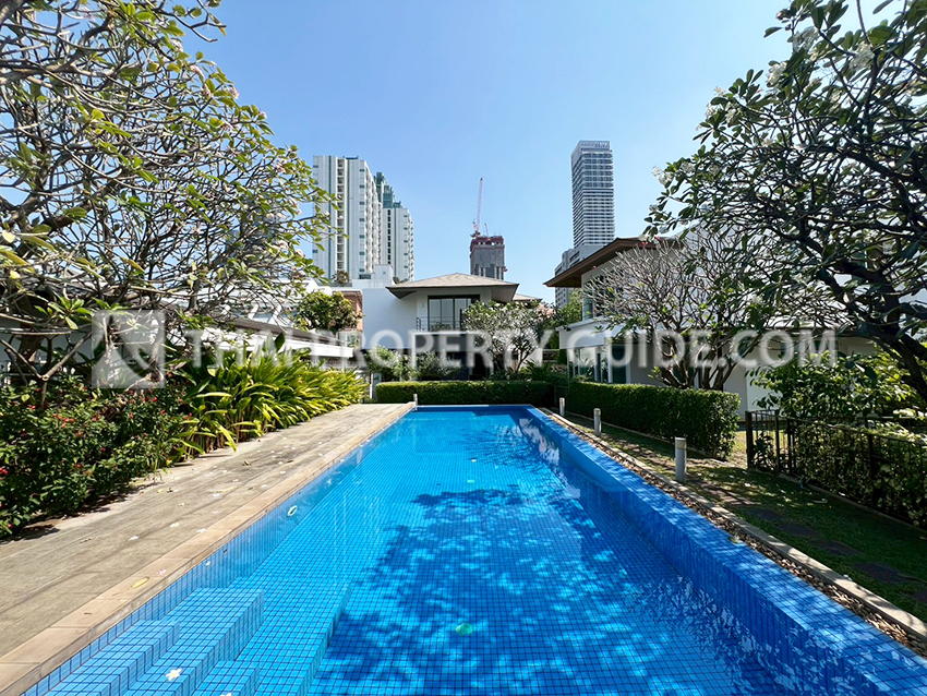 House with Shared Pool in Sukhumvit