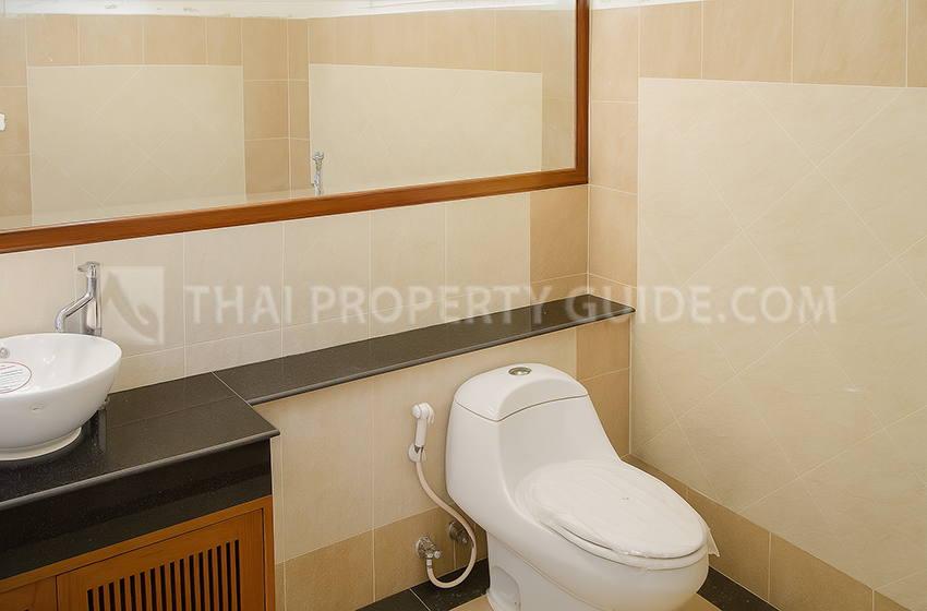 House with Shared Pool in Sukhumvit 