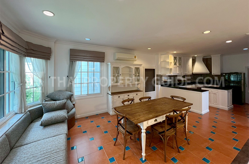 House with Shared Pool in Sukhumvit 