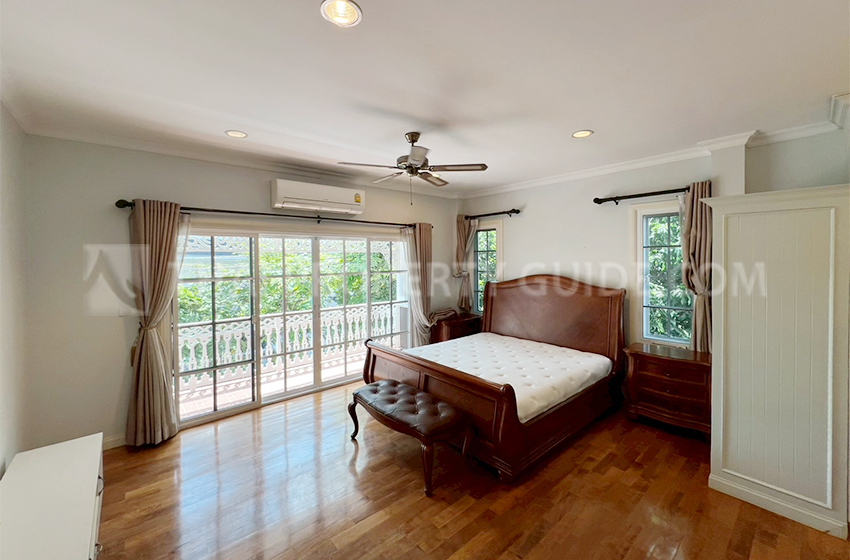 House with Shared Pool in Sukhumvit 