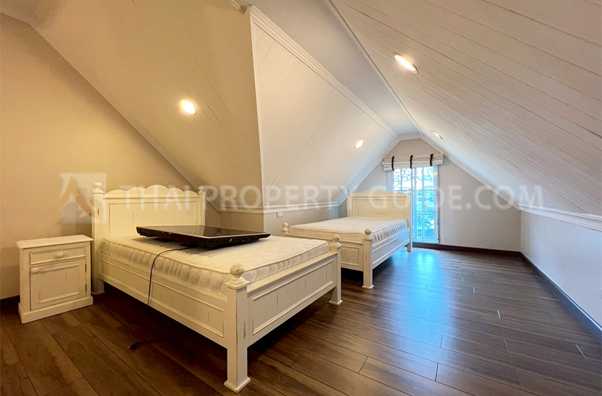 House with Shared Pool in Sukhumvit 