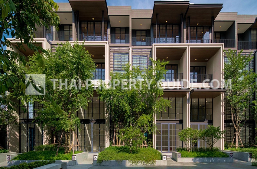 House with Shared Pool in Sukhumvit 