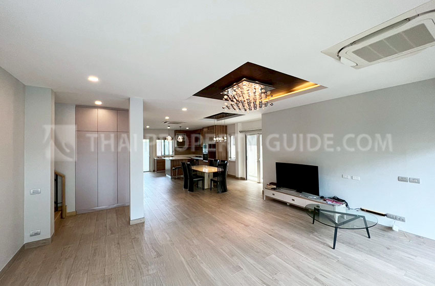 House with Shared Pool in Sukhumvit 