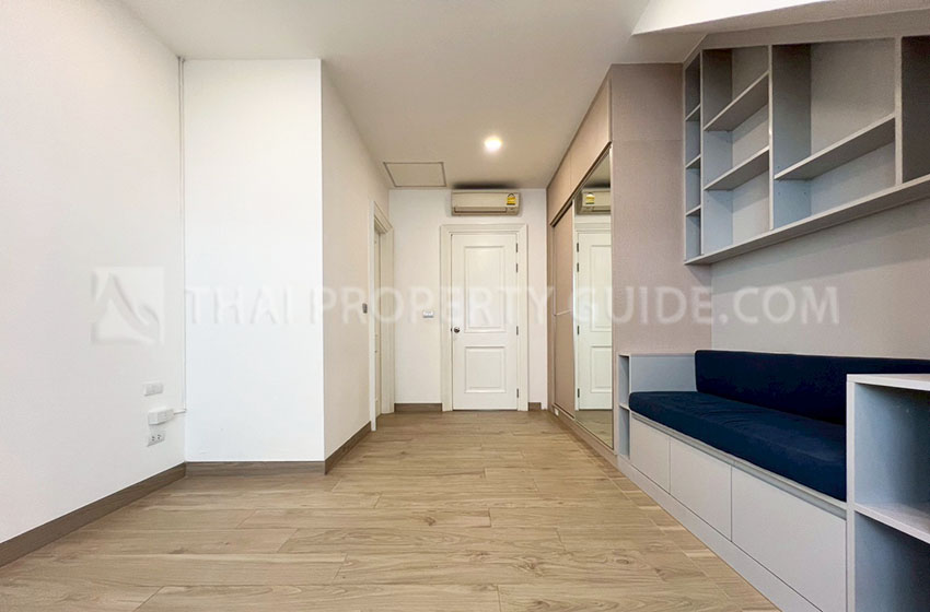 House with Shared Pool in Sukhumvit 