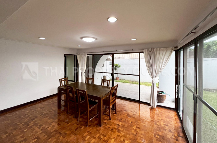 House with Shared Pool in Sukhumvit 