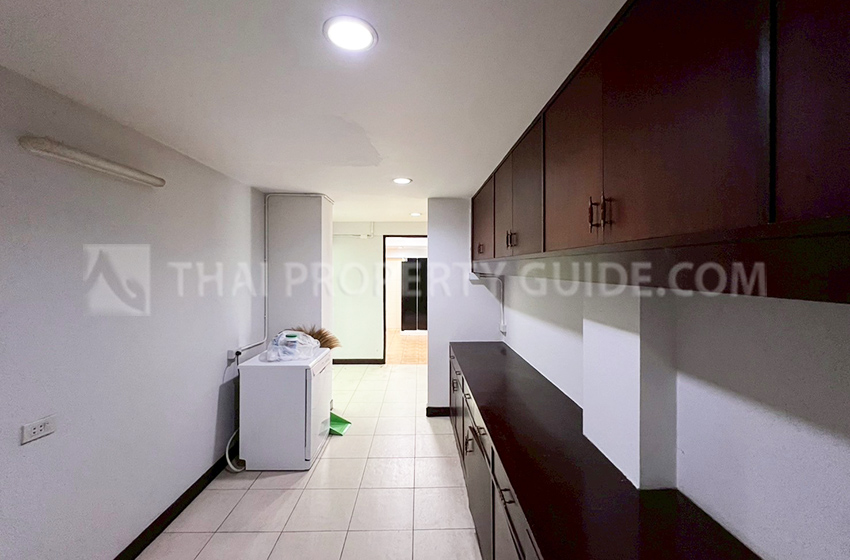 House with Shared Pool in Sukhumvit 