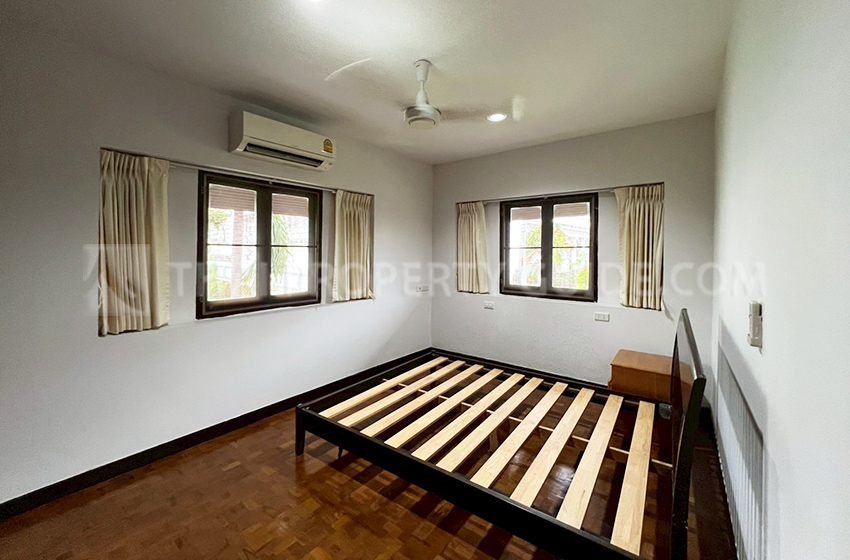 House with Shared Pool in Sukhumvit 