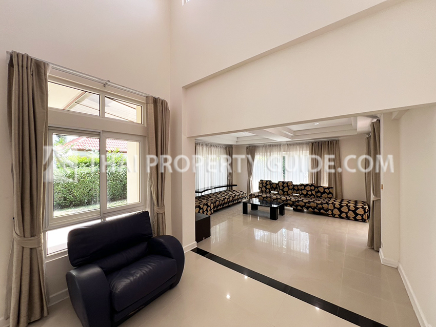 House with Shared Pool in Sukhumvit 