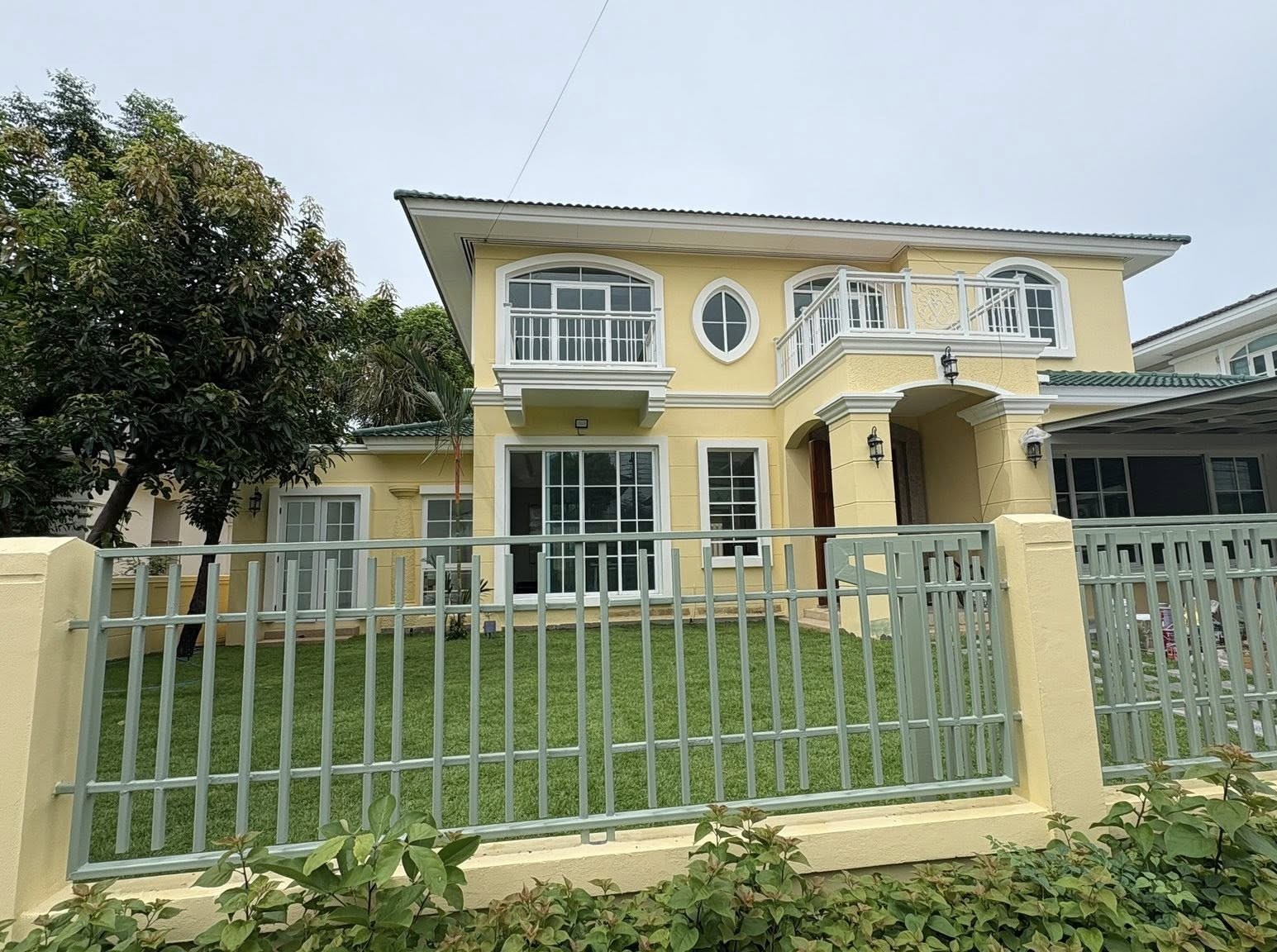 House with Shared Pool for rent in Sukhumvit (near NIST International School)