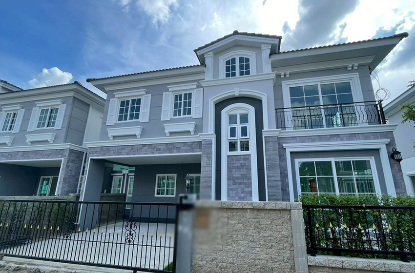 House with Shared Pool for rent in Sukhumvit