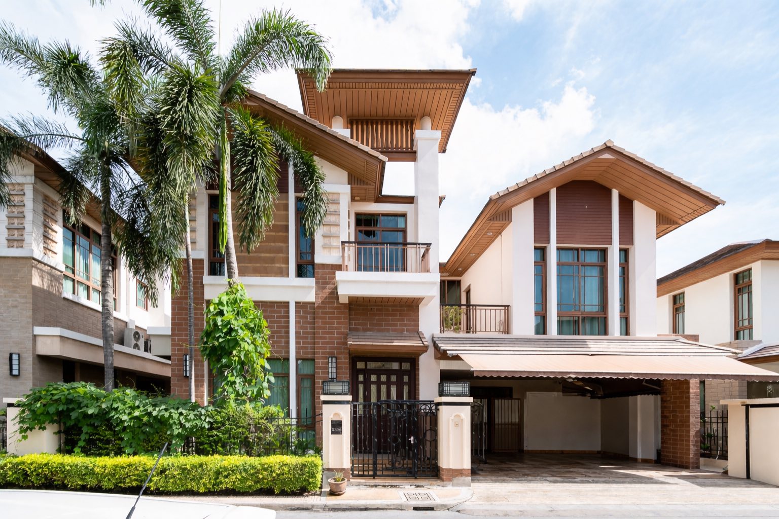 House with Shared Pool for rent in Sukhumvit