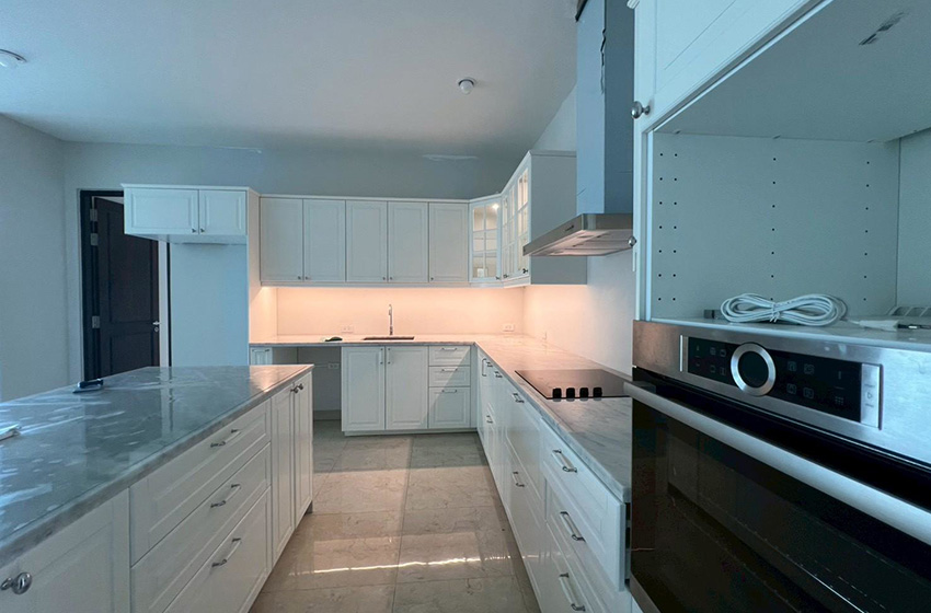 House with Shared Pool in Sukhumvit 