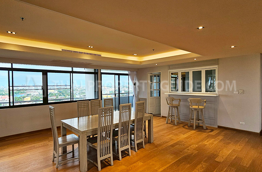 Penthouse in Nichada Thani 