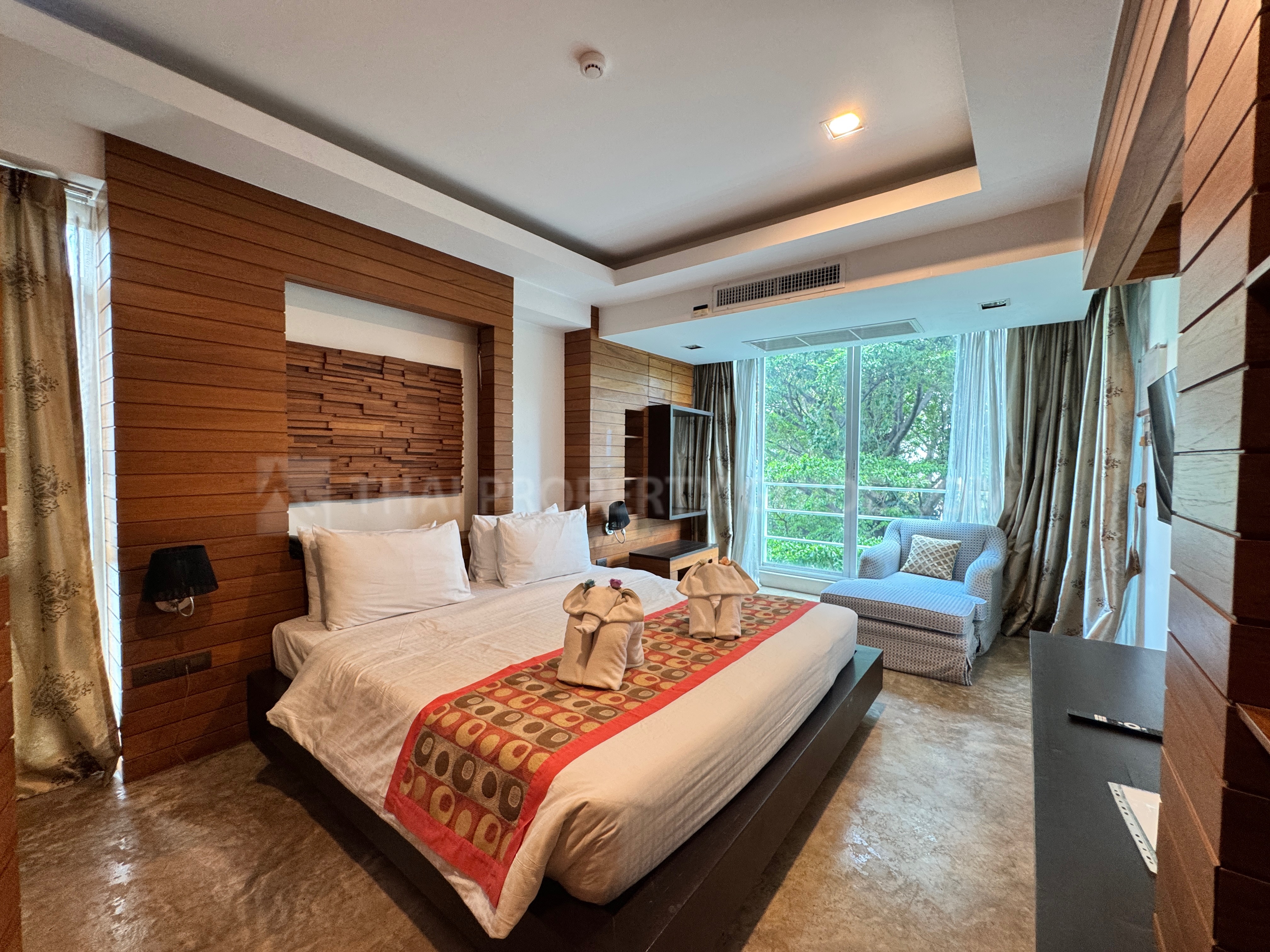 Penthouse in Phaholyothin 