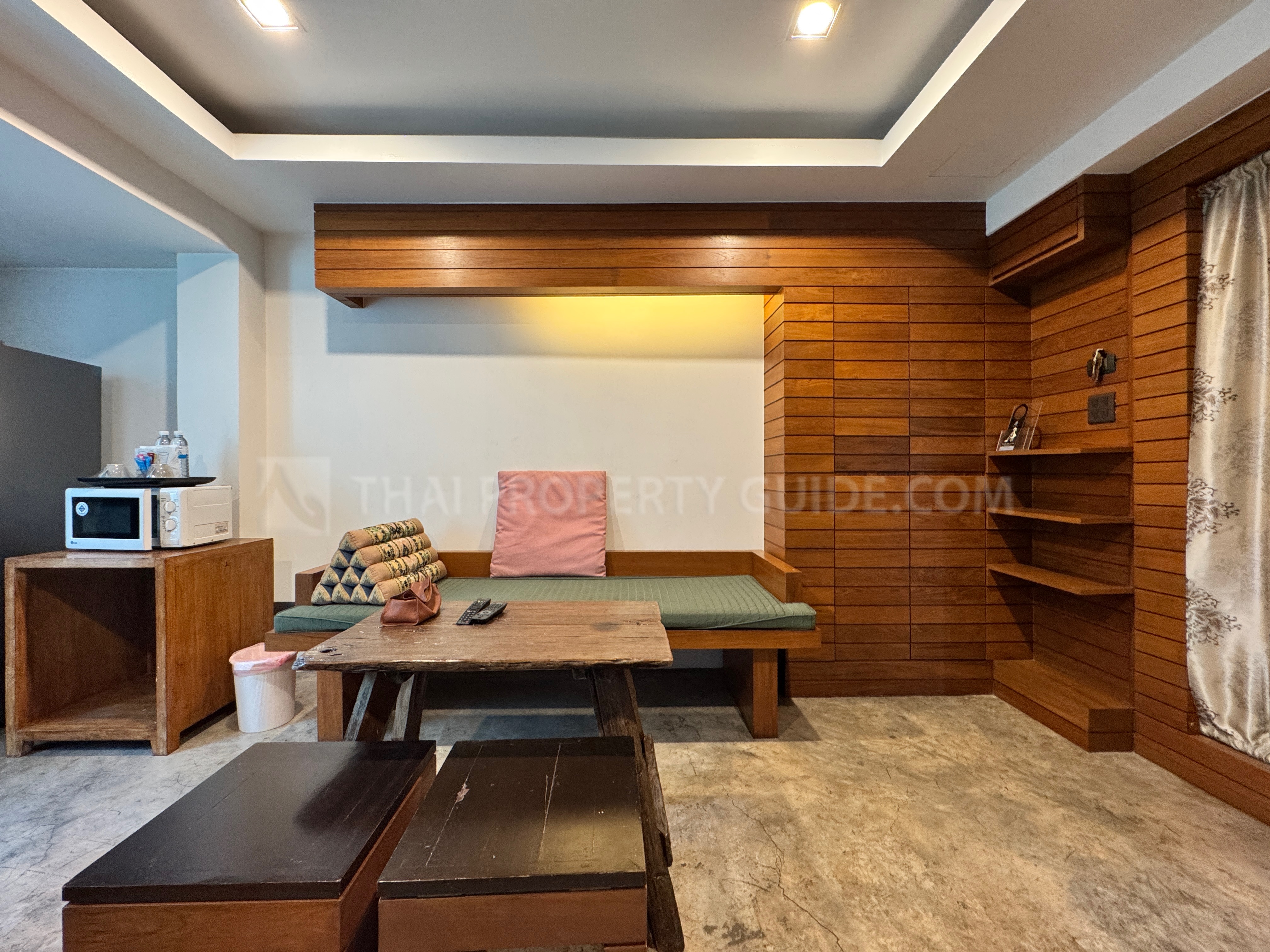 Penthouse in Phaholyothin 
