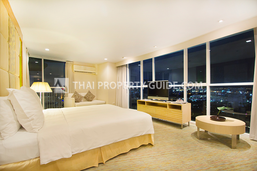 Penthouse in Ploenchit 