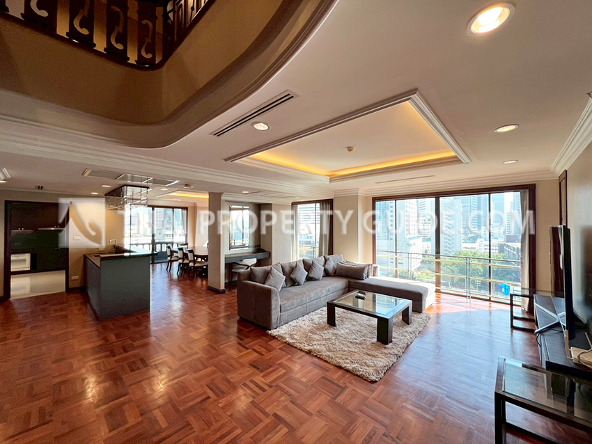 Penthouse in Ploenchit