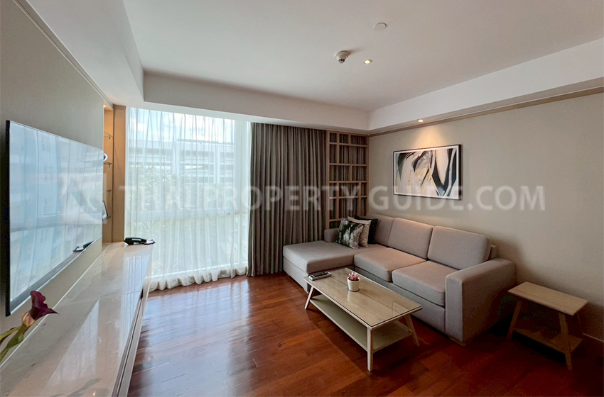 Service Apartment in New Petchburi 