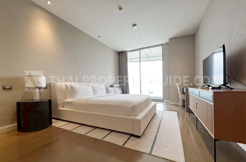 Service Apartment in Ploenchit