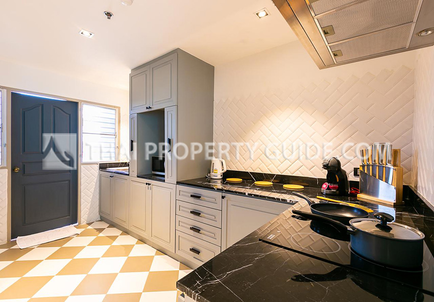 Service Apartment in Sukhumvit 