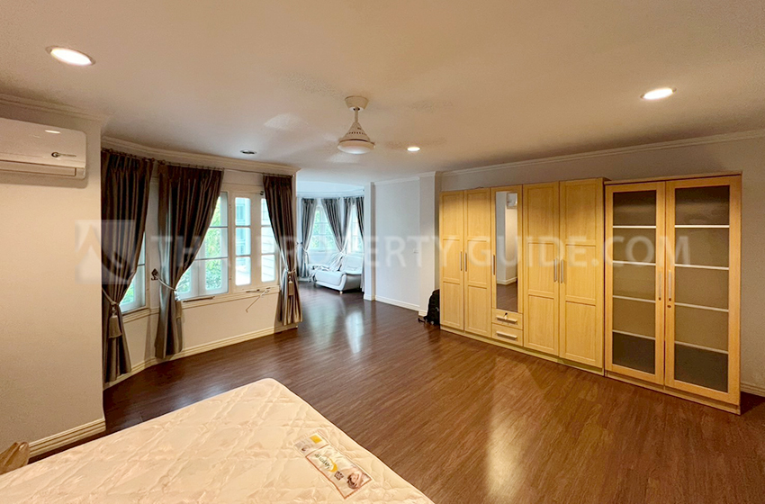 Townhouse in Sukhumvit 