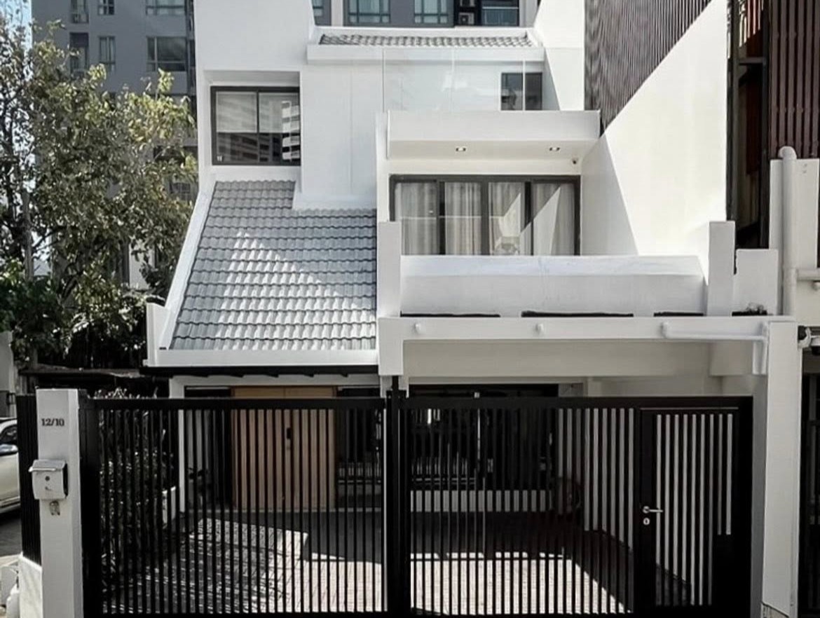 Townhouse in Sukhumvit