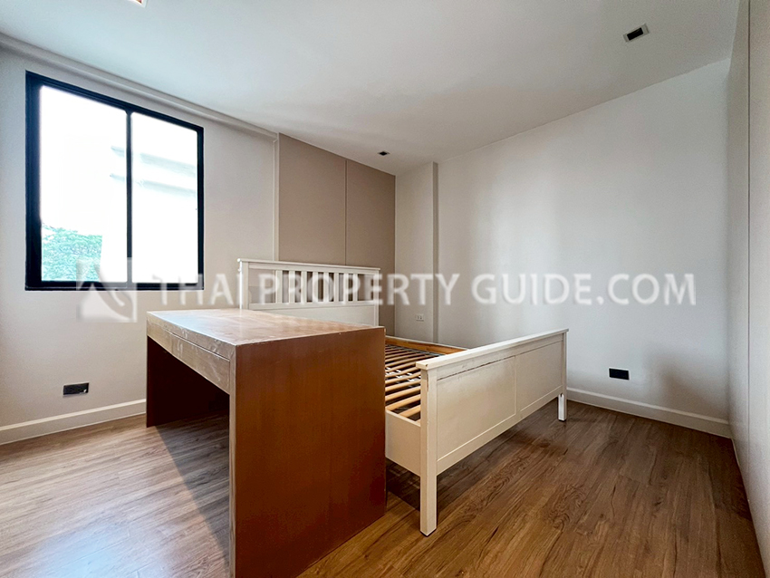 Townhouse in Sukhumvit 