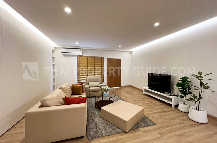 Townhouse in Sukhumvit 