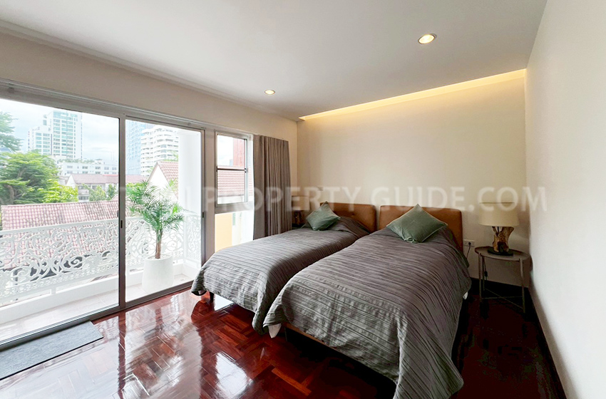 Townhouse in Sukhumvit 