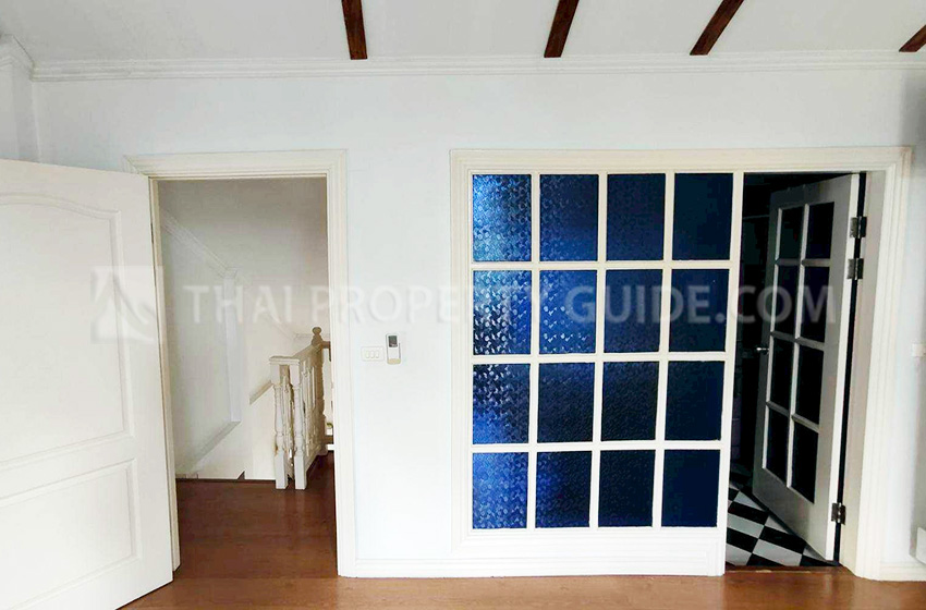 Townhouse in Sukhumvit 