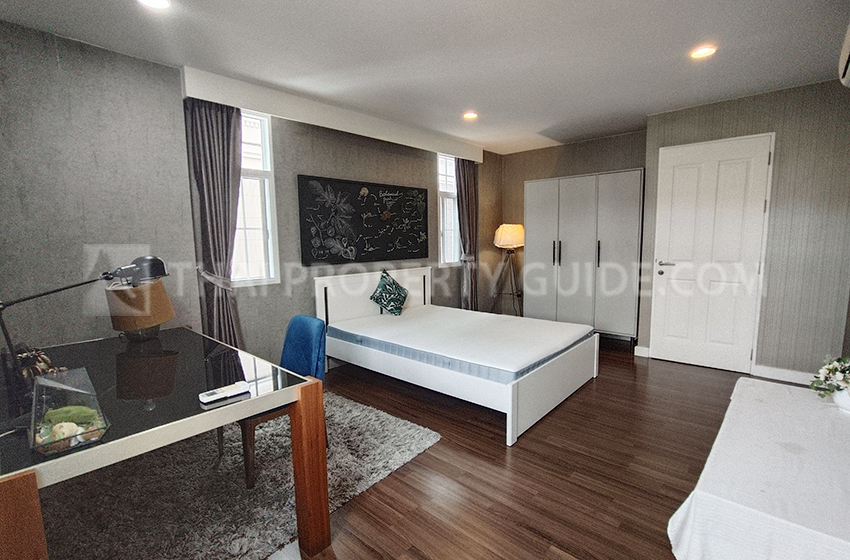 Townhouse in Sukhumvit 