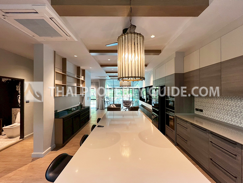 Townhouse in Sukhumvit 