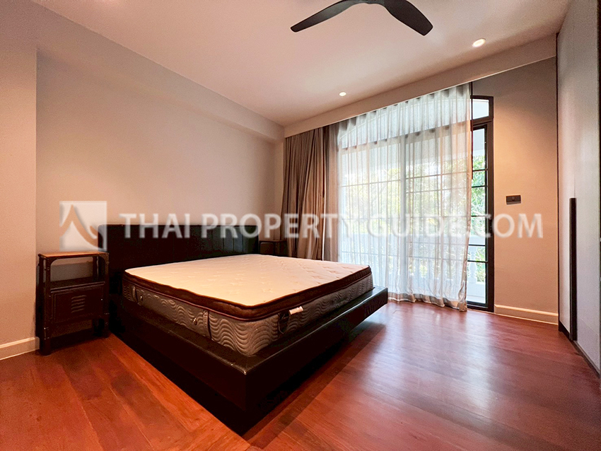 Townhouse in Sukhumvit 